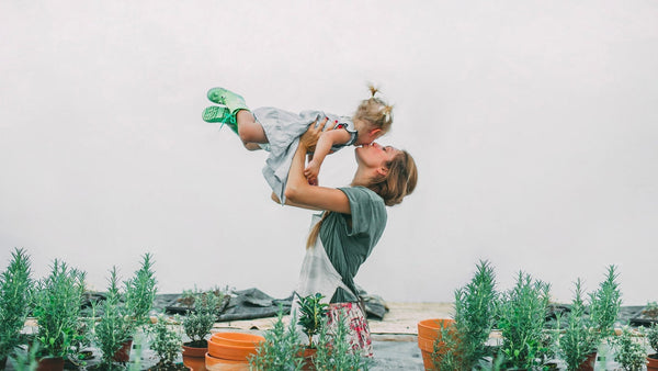 5 simple, healthy and eco-friendly ways to be a "Supermom" without overdoing It